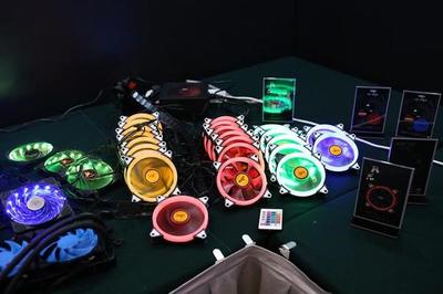 華旗資訊年度代理商大會(huì) 黑科技閃耀，數(shù)碼代理新紀(jì)元